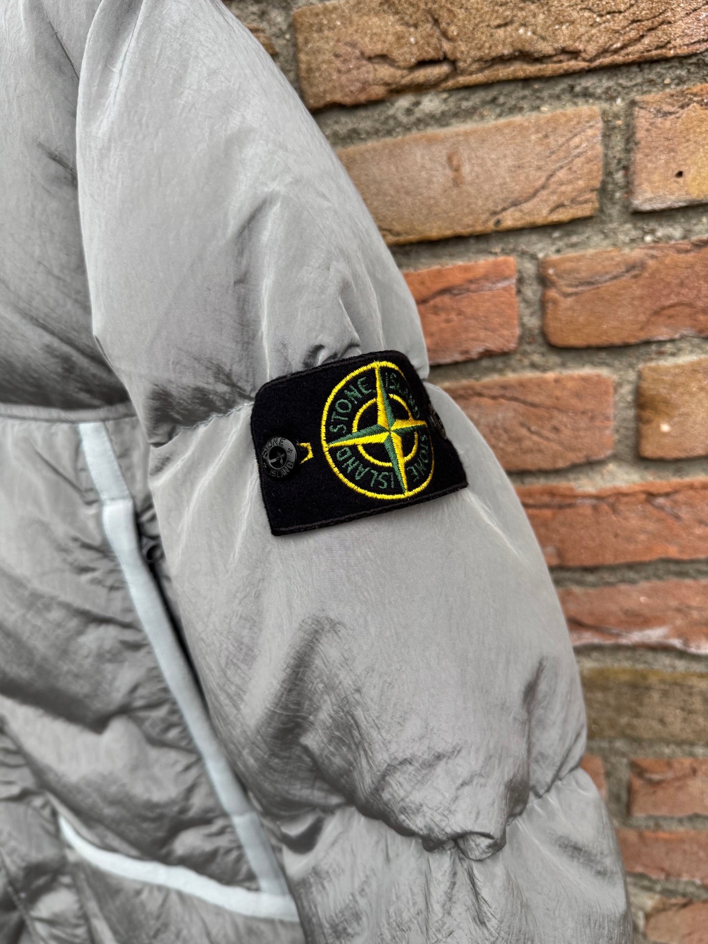 Stone Island Nylon Metal Daunenjacke - M