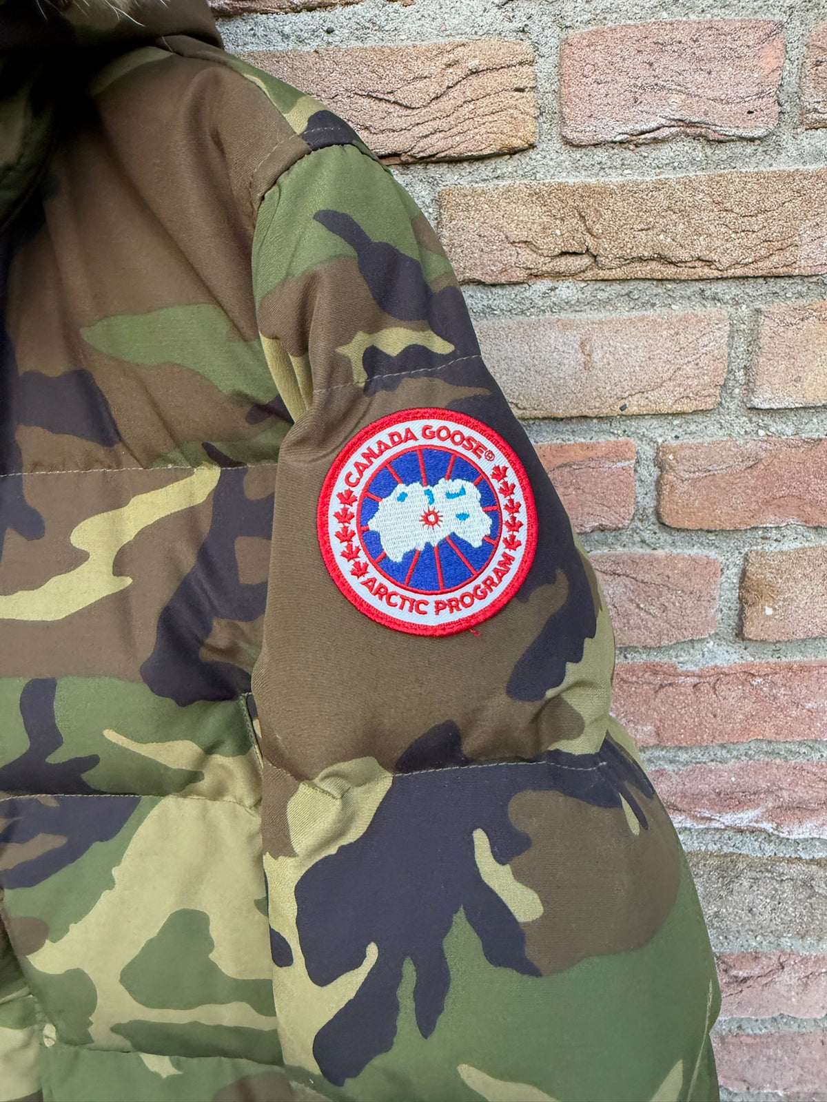 Canada Goose Wyndham Parka - L