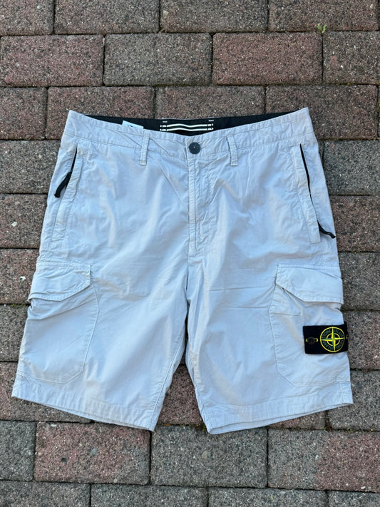 Stone Island Cargo Shorts - W32