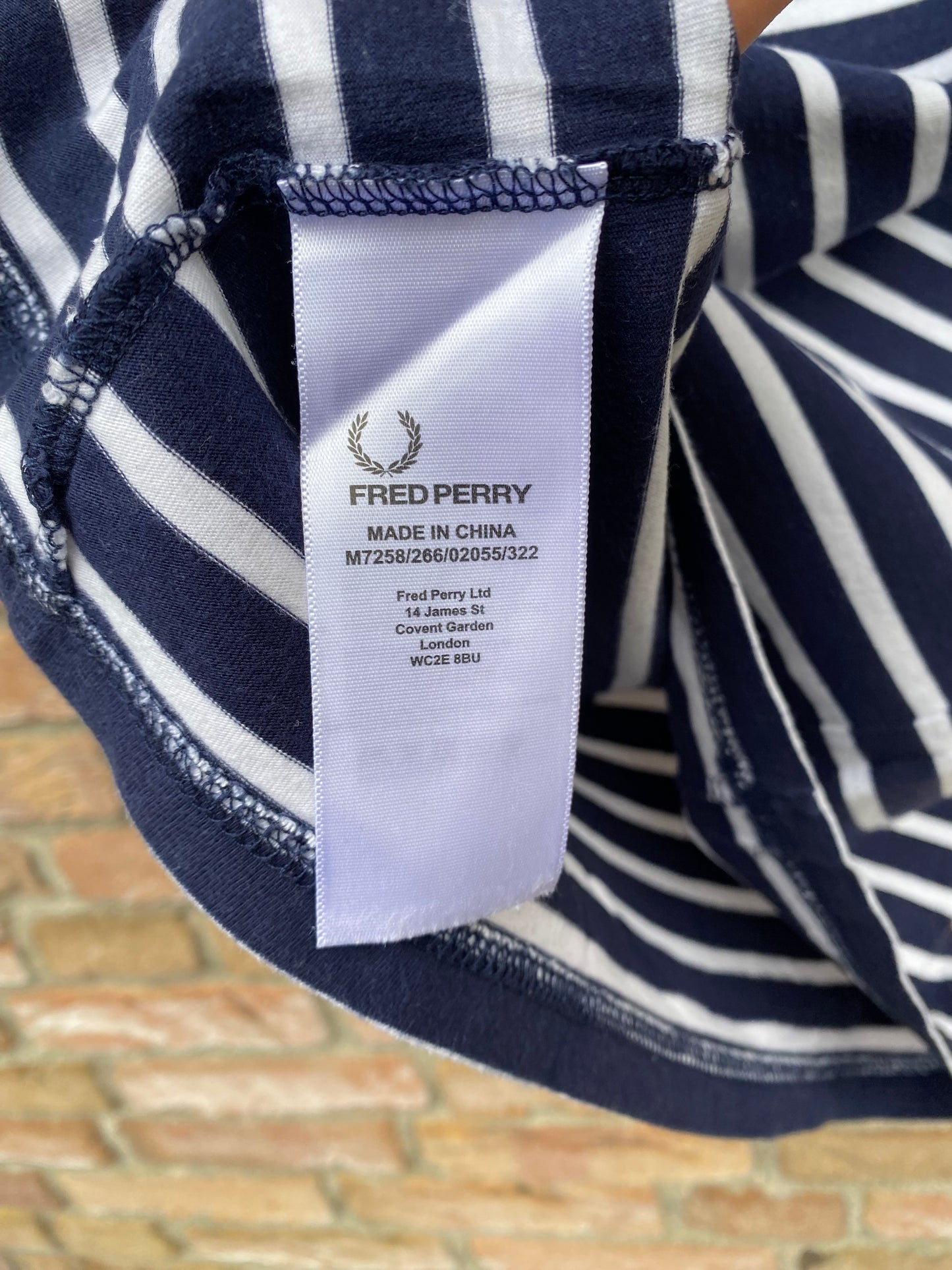 Fred Perry T-Shirt - M