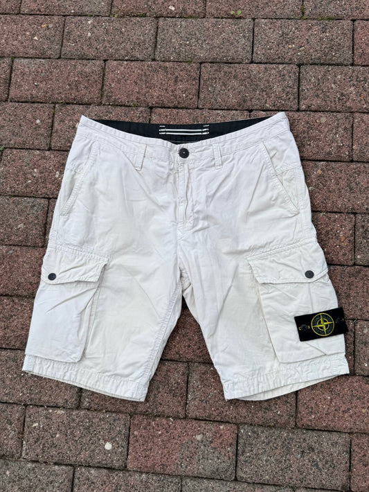 Stone Island Cargo Shorts - W31
