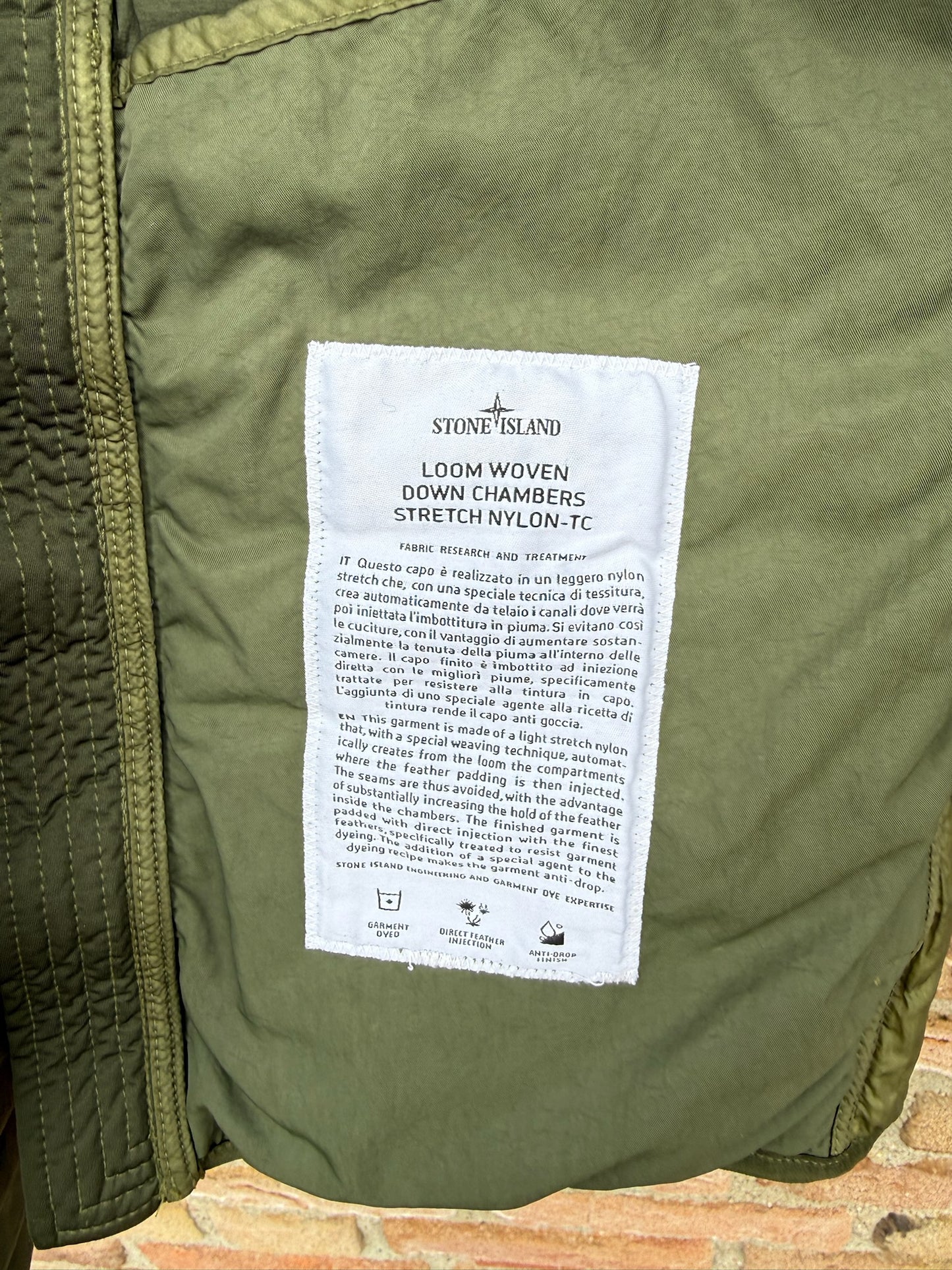 Stone Island Loom Woven Down Chambers Stretch Nylon-TC Jacket - L