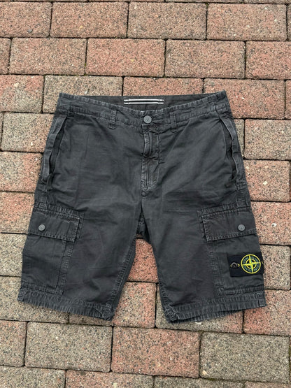 Stone Island Cargo Shorts - W30