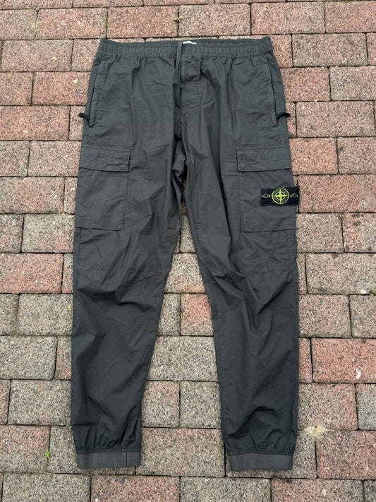 Stone Island Cargos - W38