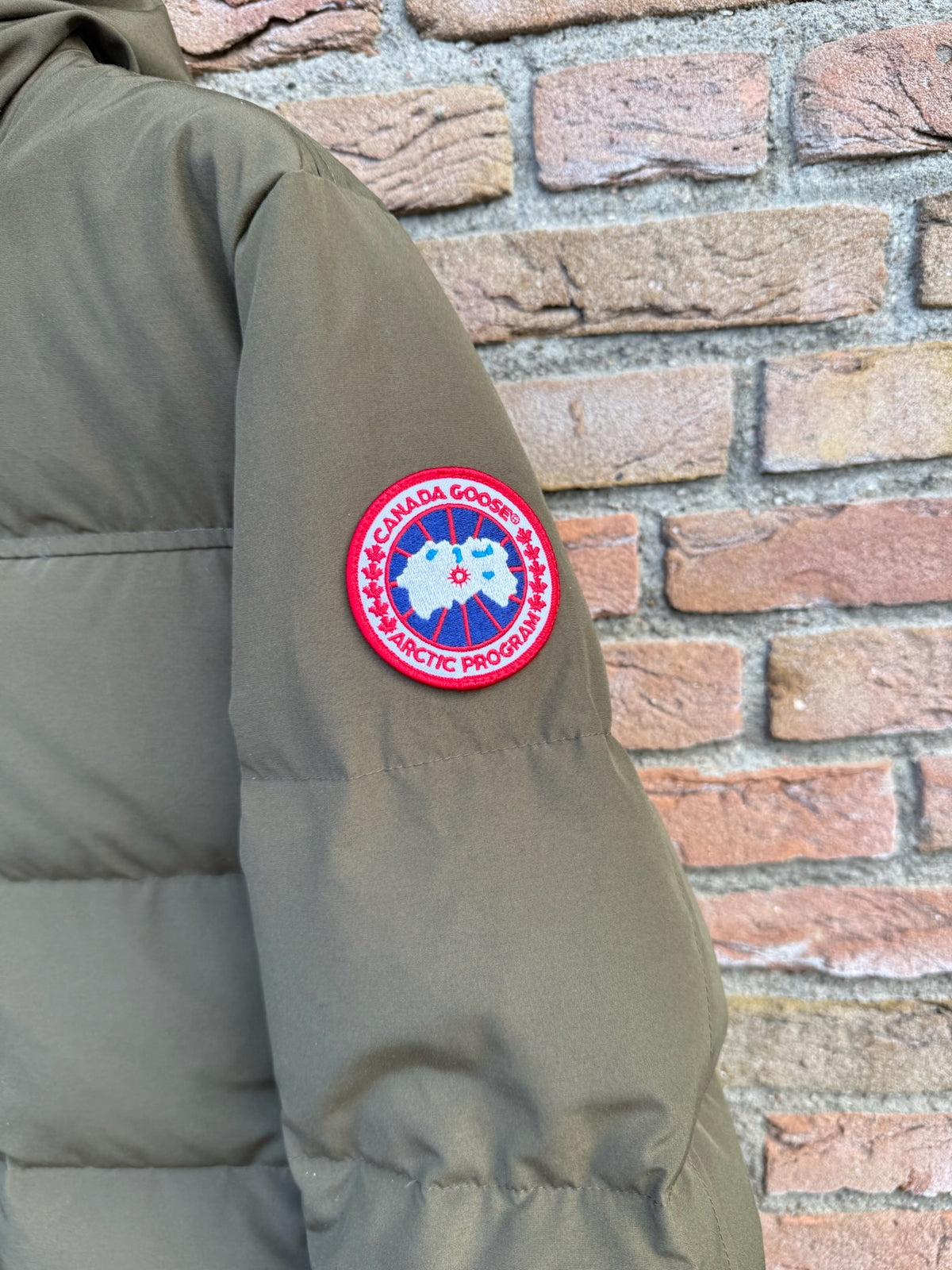 Canada Goose MacMillan Parka - M