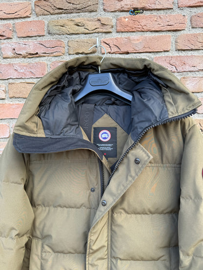 Canada Goose MacMillan Parka - M