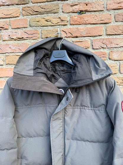 Canada Goose MacMillan Parka - L