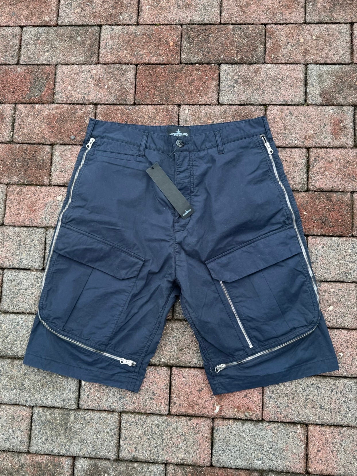 Stone Island Shadow Project Cargo Shorts - M