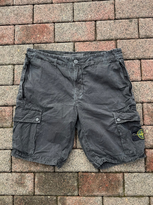 Stone Island Cargo Shorts - W34