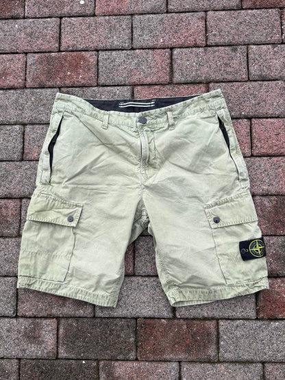 Stone Island Cargo Shorts - W34