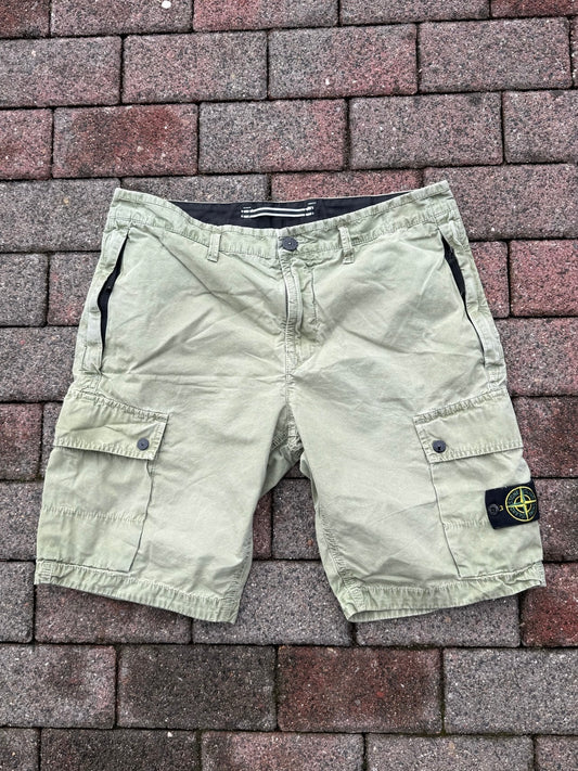 Stone Island Cargo Shorts - W34