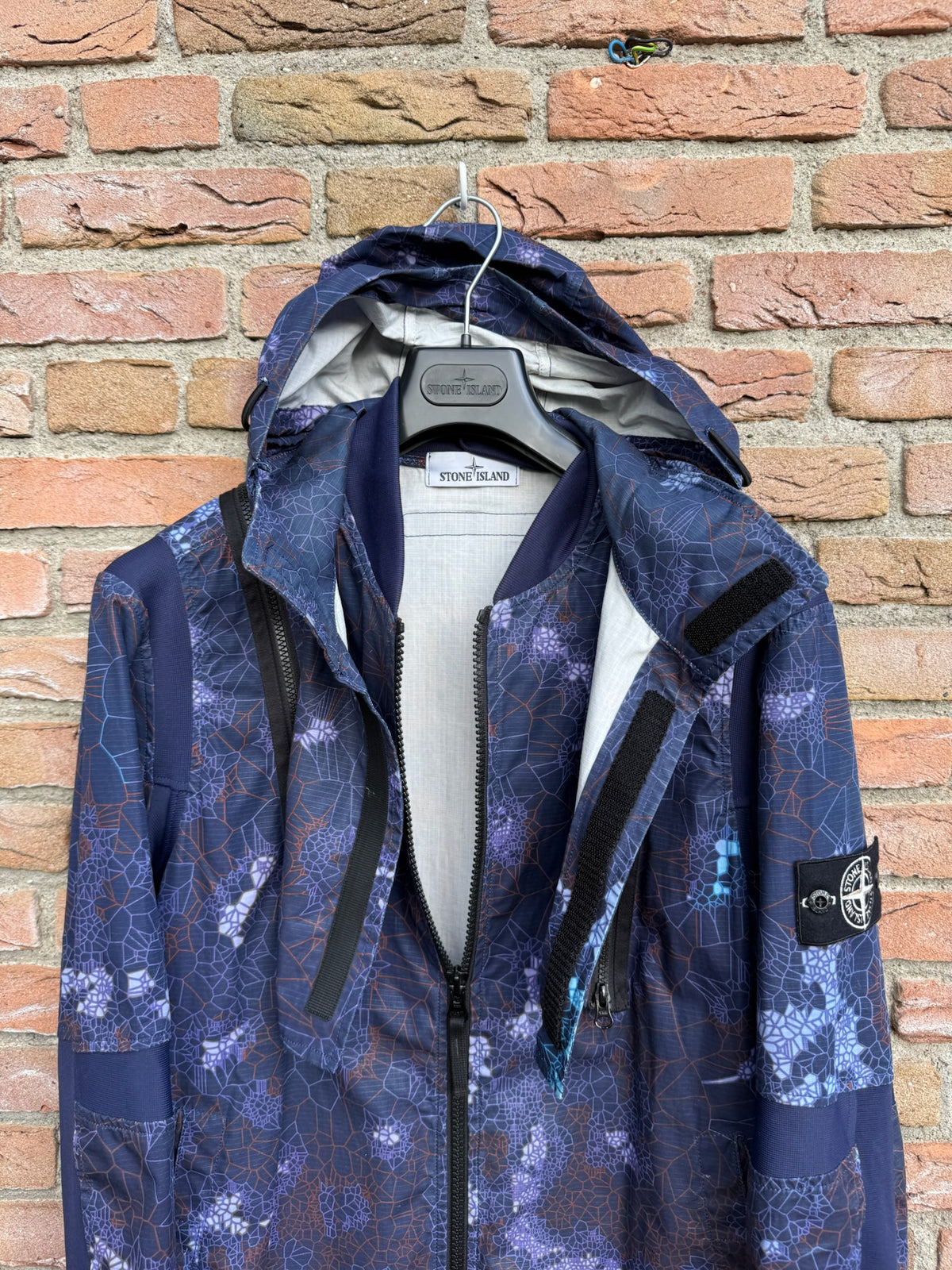 Stone Island Printed Heat Reactive Thermosensitive Fabric Jacket - L