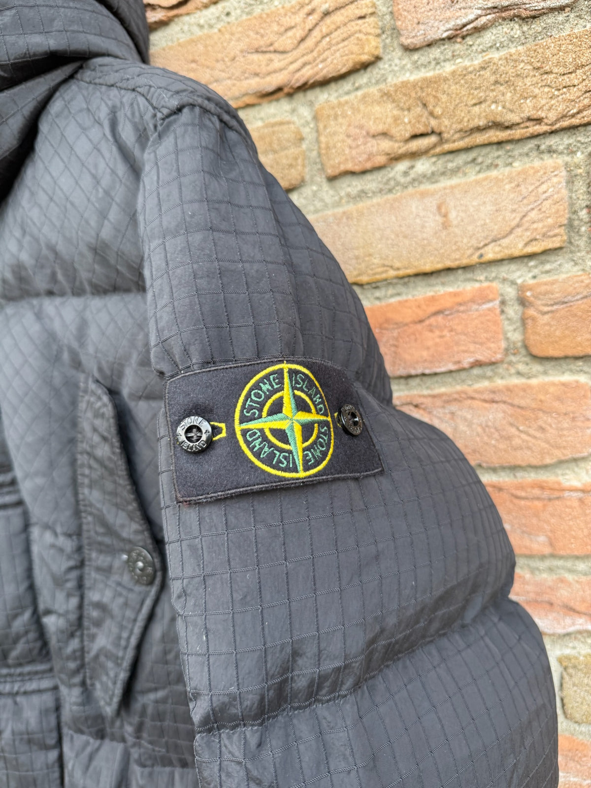 Stone Island Macro Ripstop Nylon Metal Down-TC Jacket - S