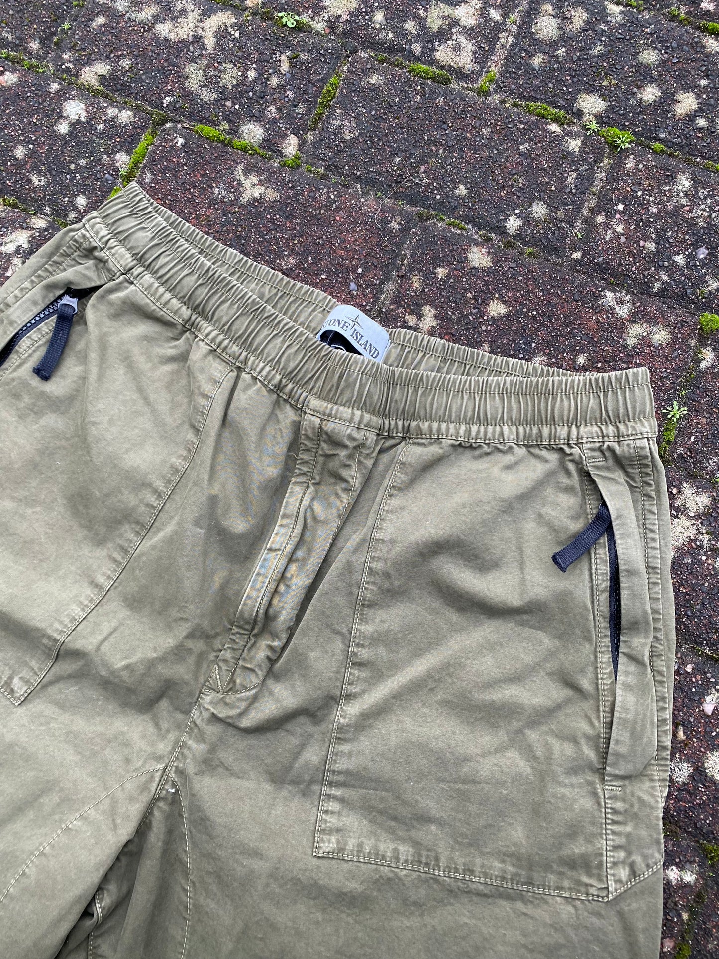 Stone Island Shorts - W33