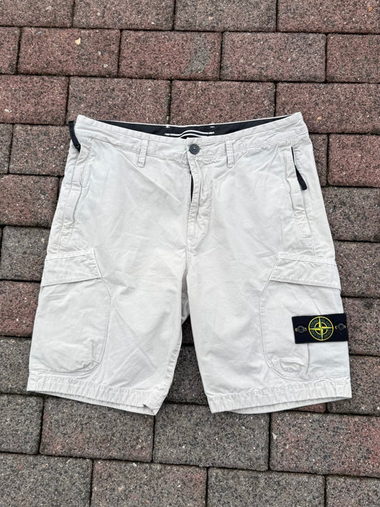 Stone Island Cargo Shorts - W31