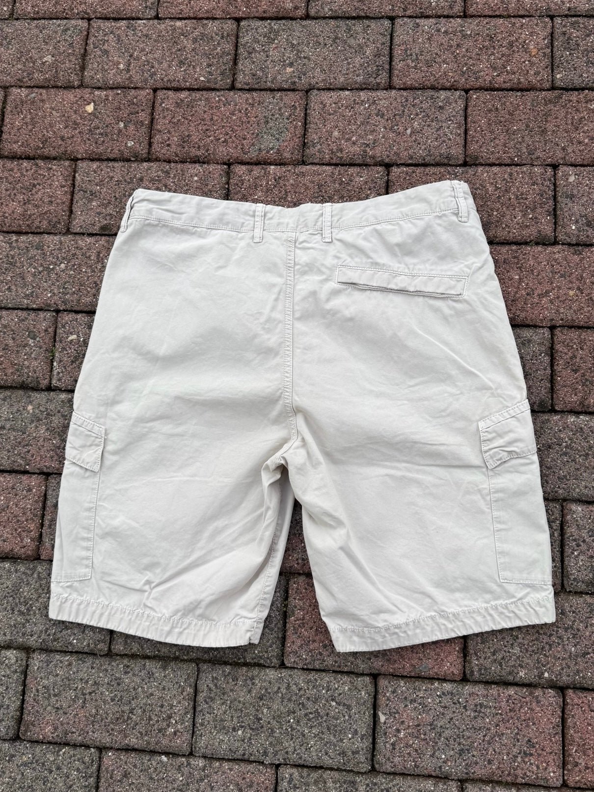 Stone Island Cargo Shorts - W31