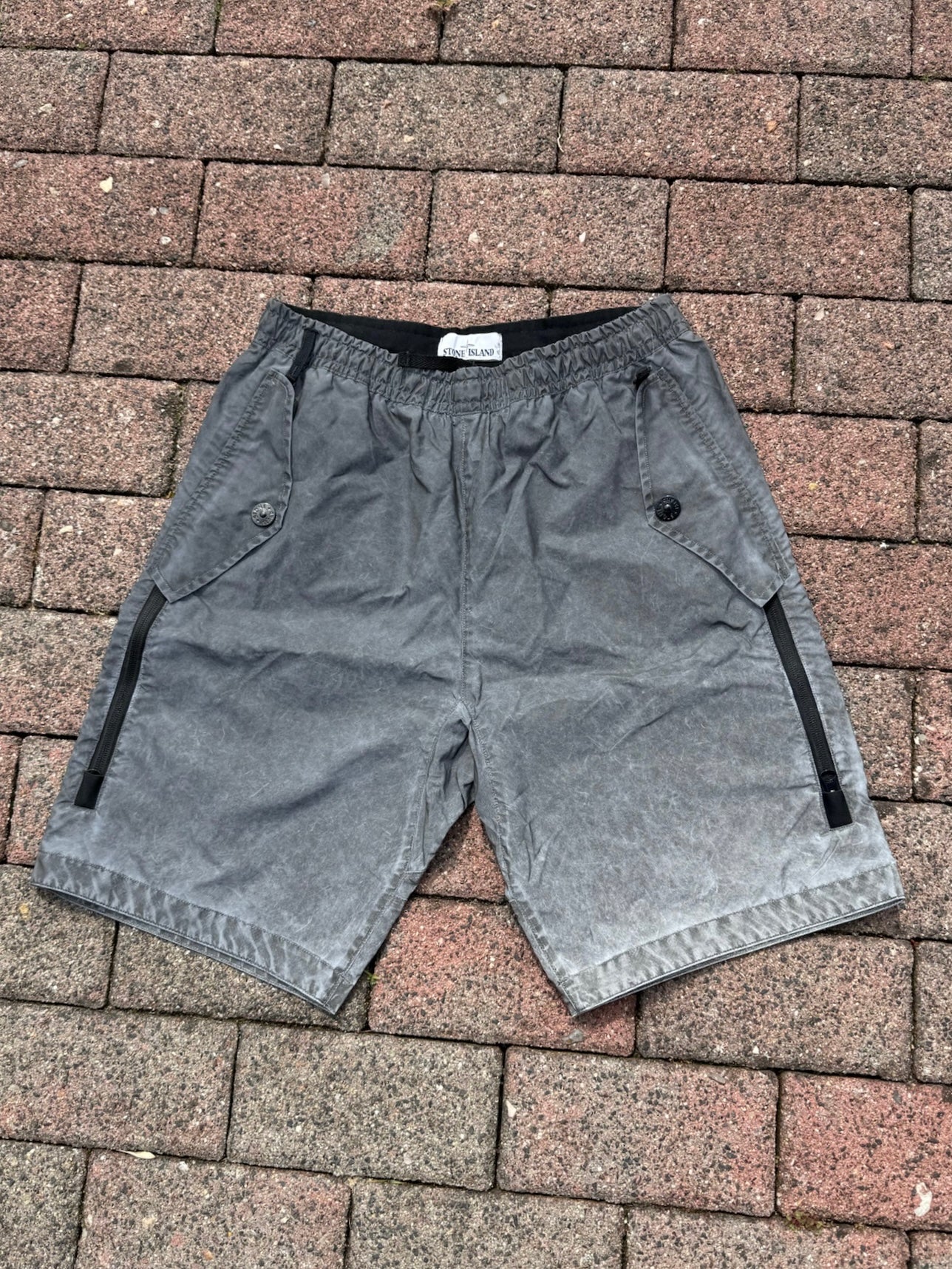 Stone Island Dust Reflective Shorts - W31