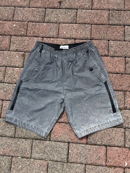 Stone Island Dust Reflective Shorts - W31