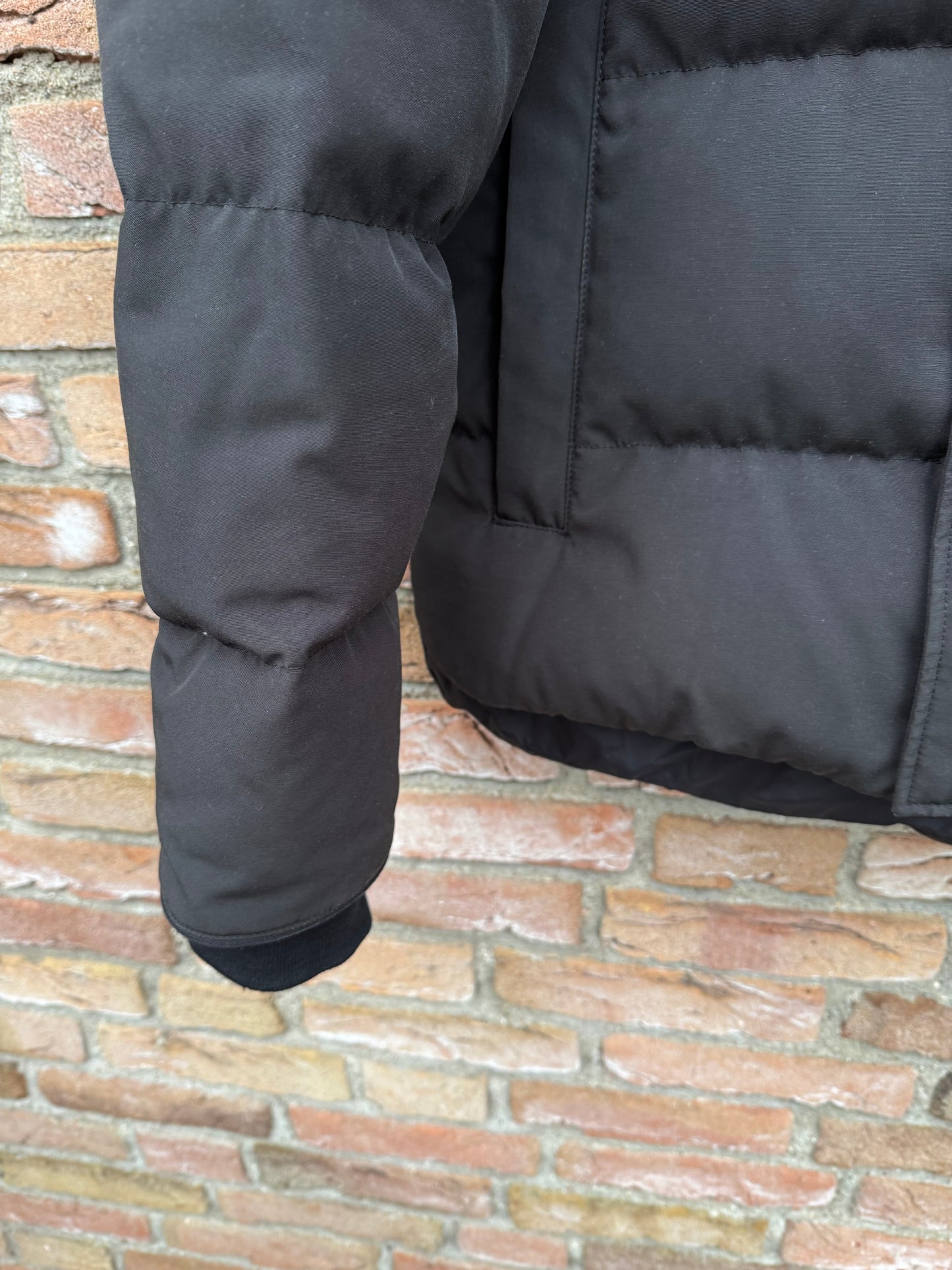Canada Goose MacMillan Parka - M