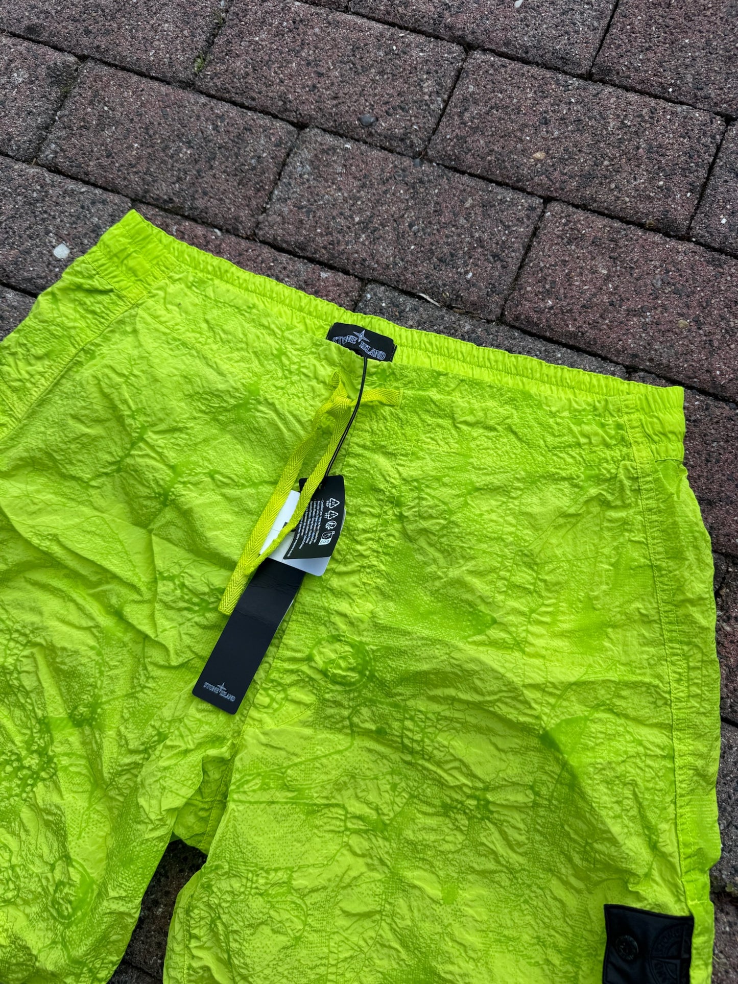 Stone Island Shadow Project Econyl Nylon Metal Waffle Print Shorts - M