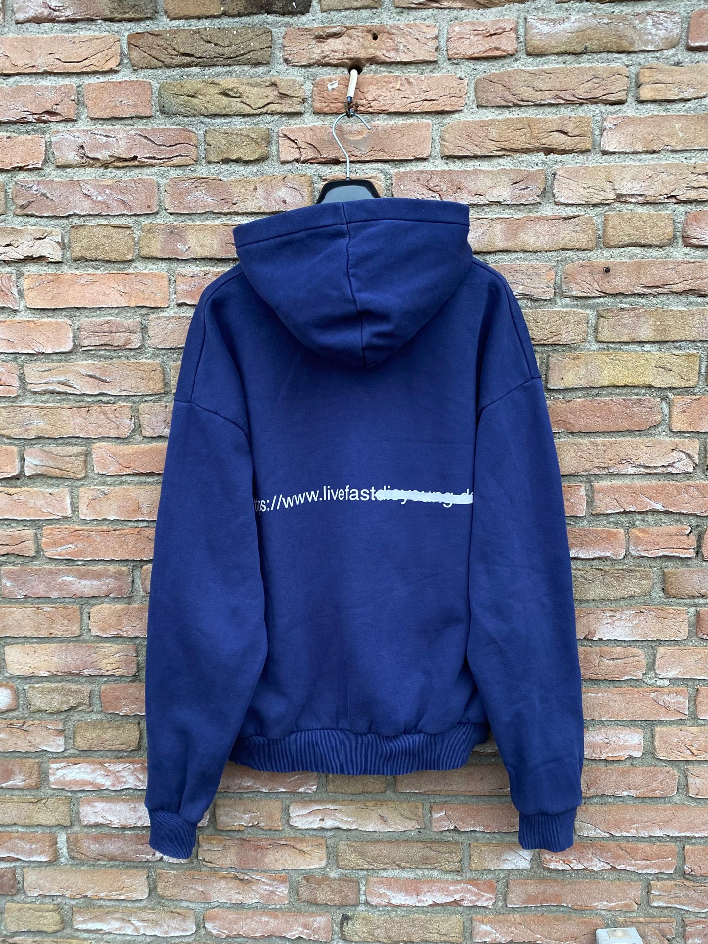 LFDY Hoodie - L