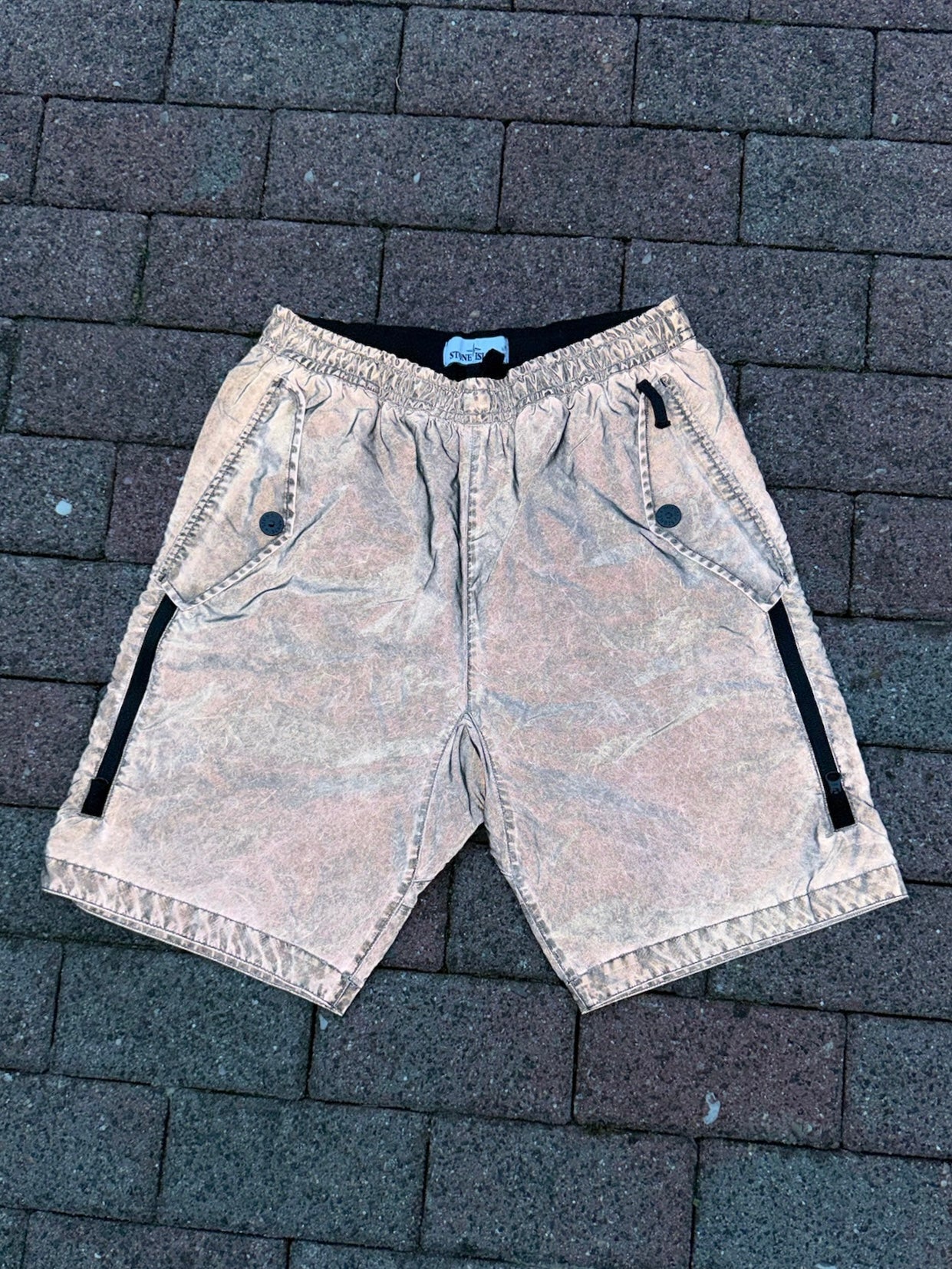 Stone Island Dust Reflective Shorts - W31