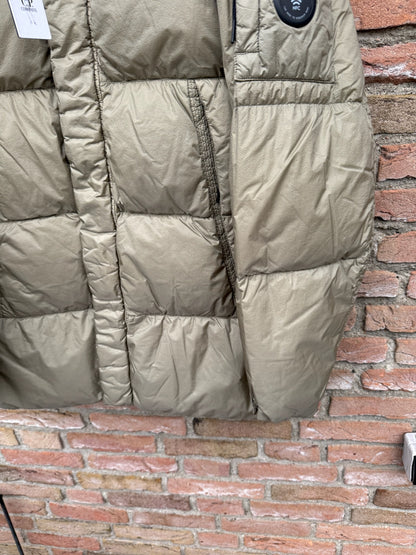 C.P. Company Down Shield Down Jacket - L