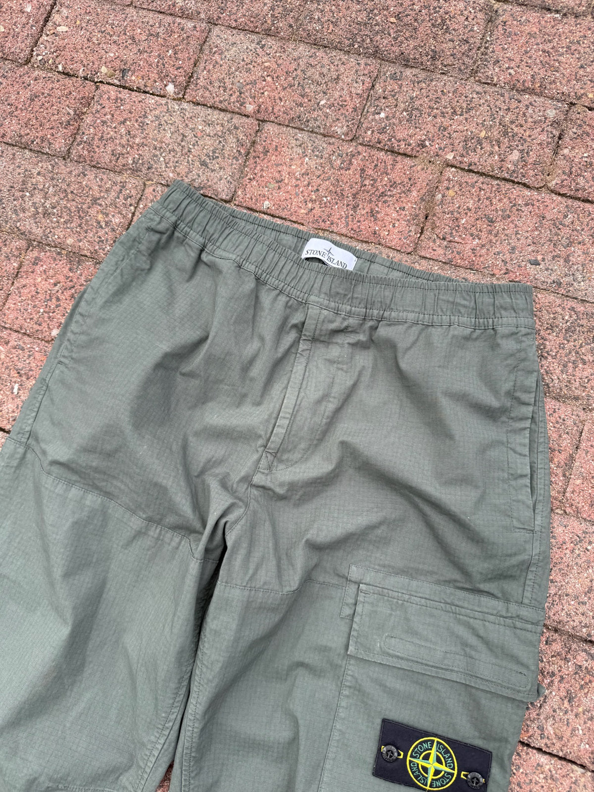 Stone Island Ripstop Cargos - W32