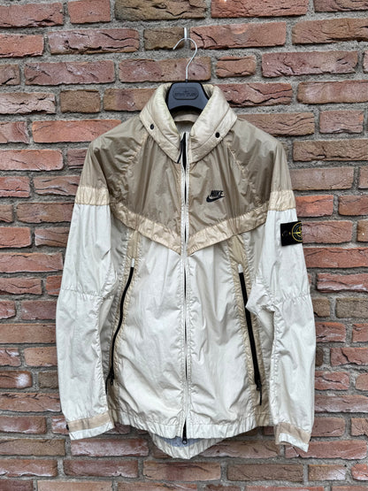 Stone Island x Nike Hyper Light Membrana Jacke - M