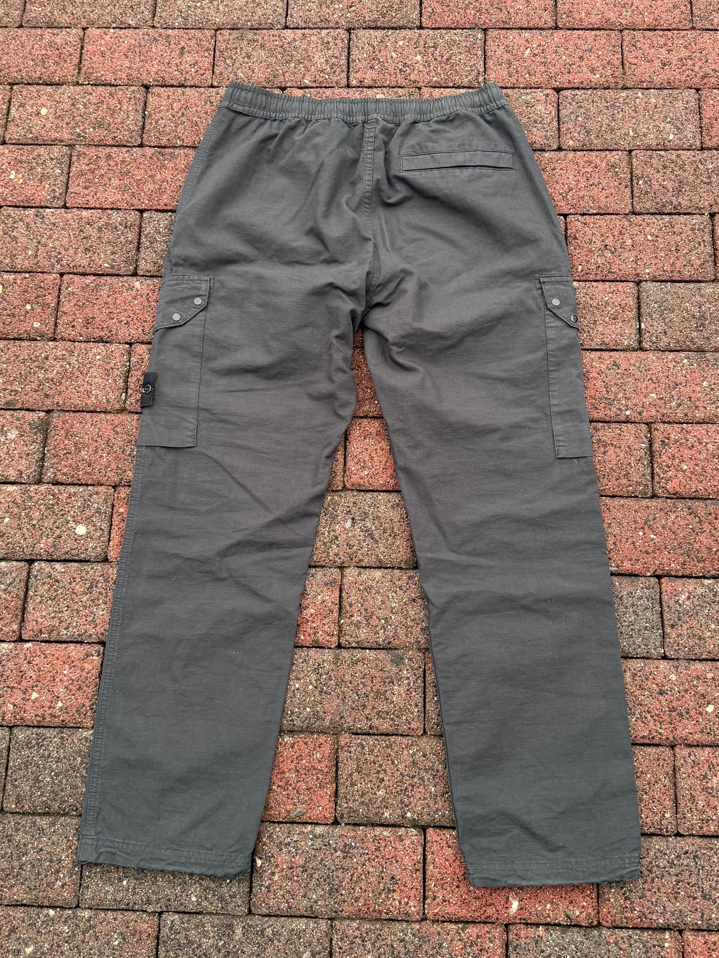 Stone Island Ripstop Cargos - W33
