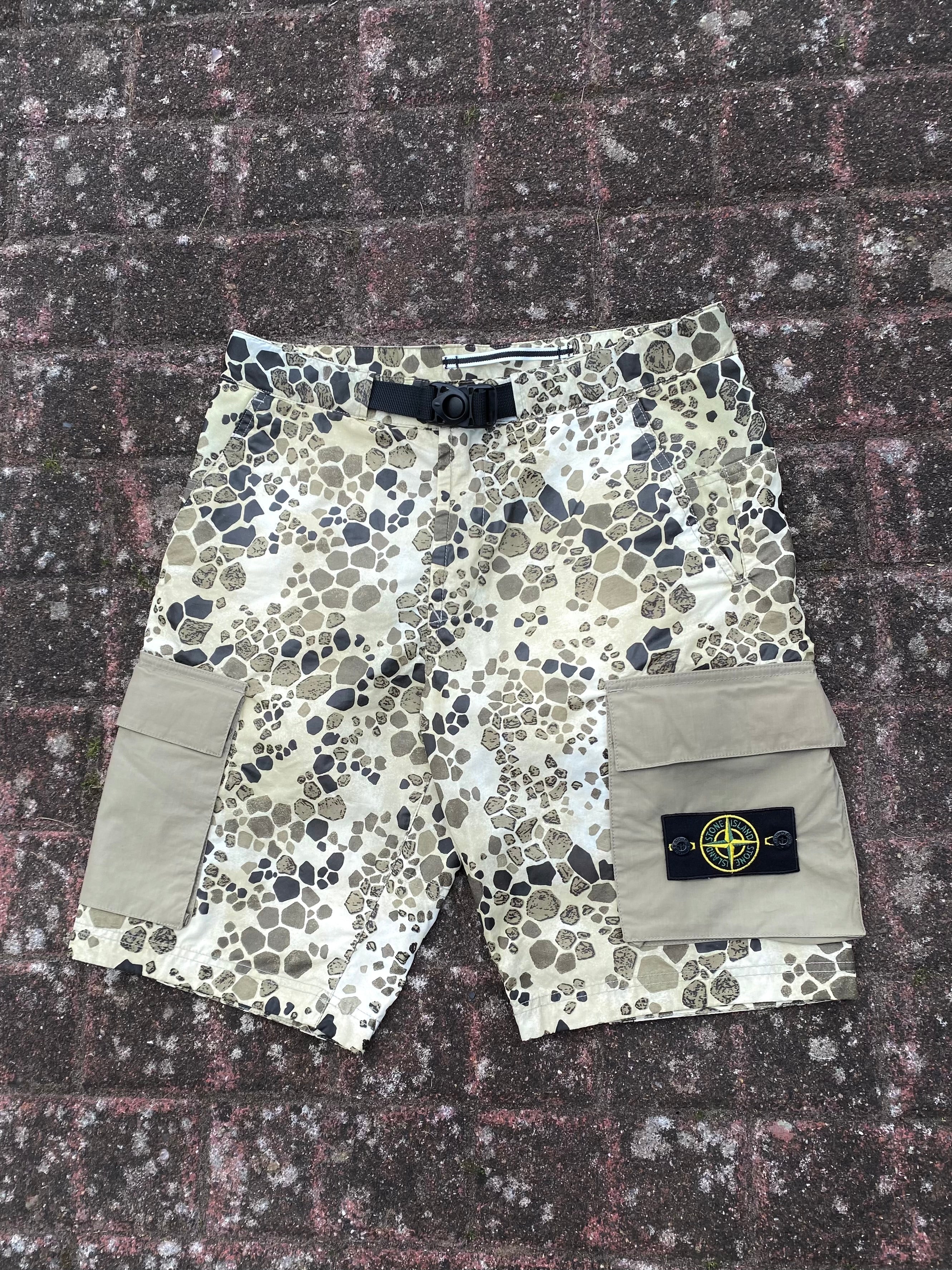 Stone island alligator shorts online