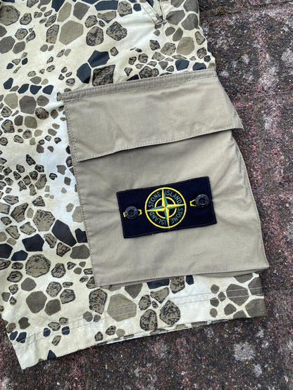 Stone Island Alligator Camo Cargo Shorts - W30