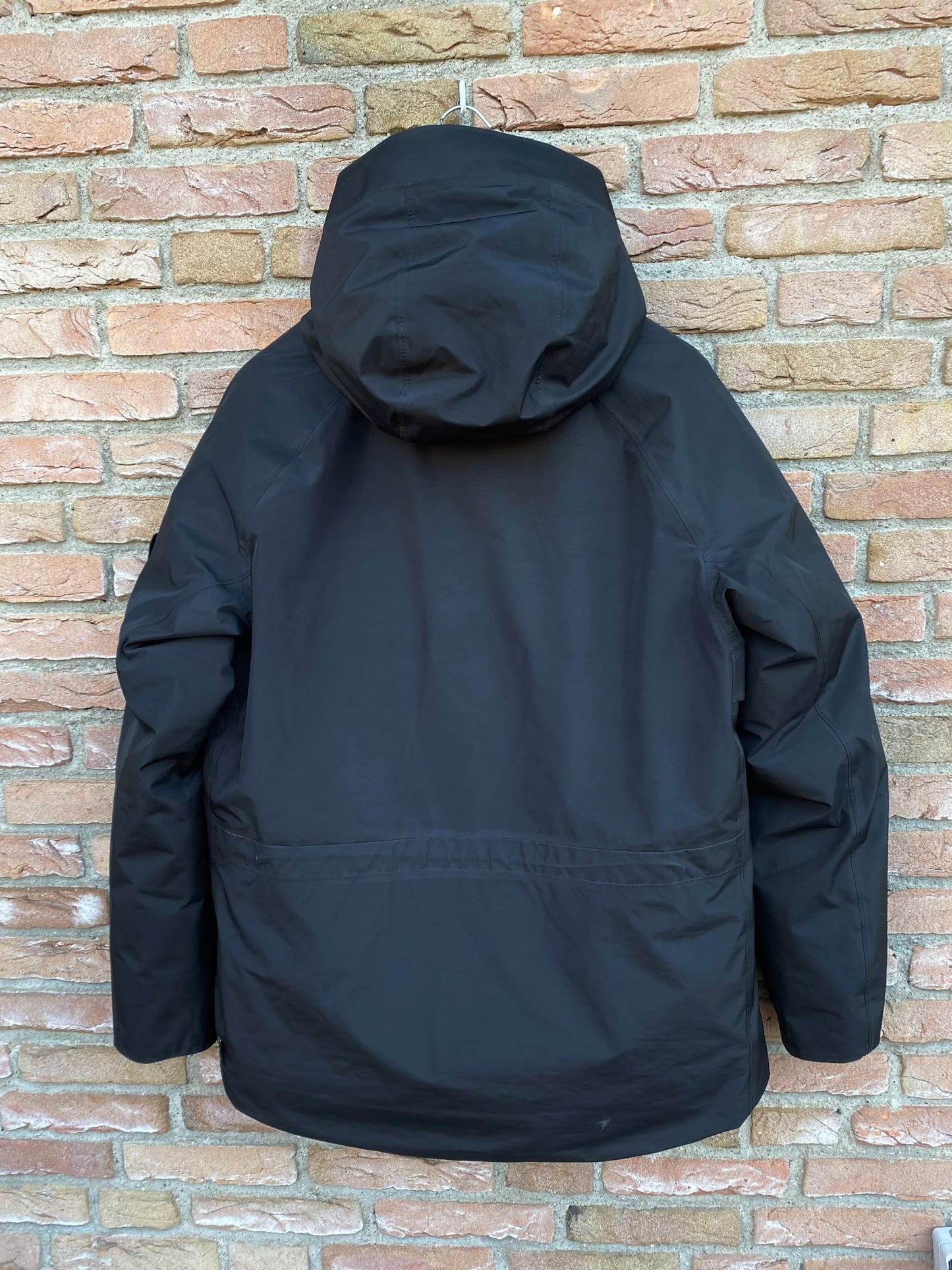 Stone Island 3L Gore-Tex Daunenjacke - L