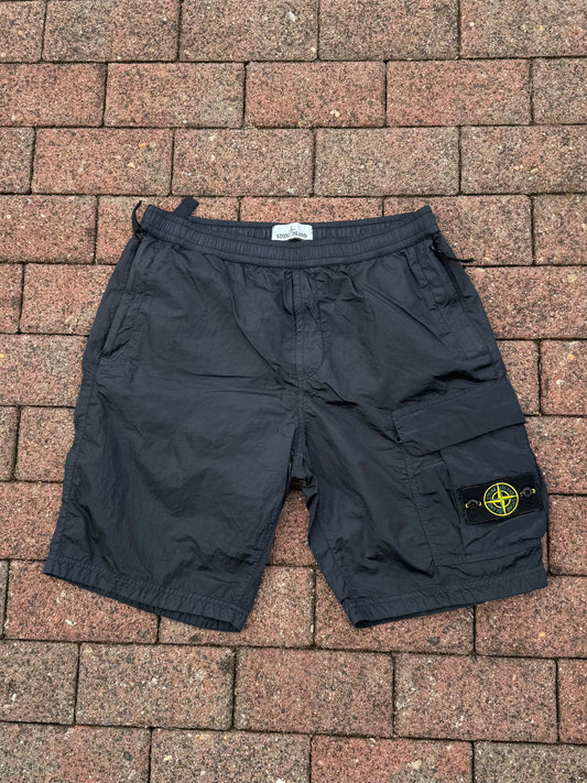 Stone Island Nylon Metal Cargo Shorts - W33