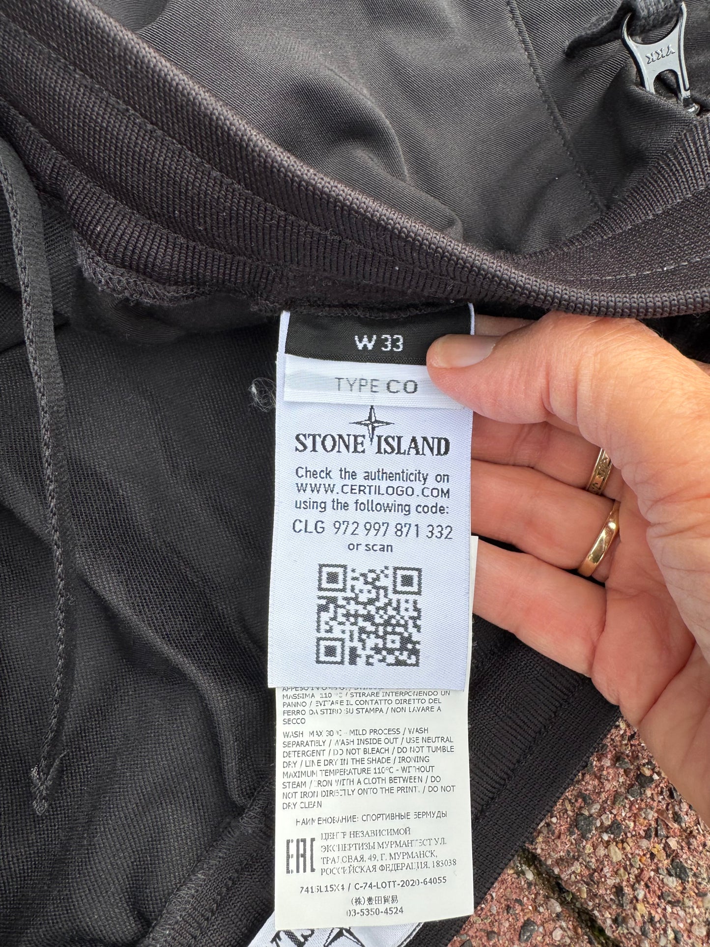 Stone Island Marina Cargo Shorts - W33