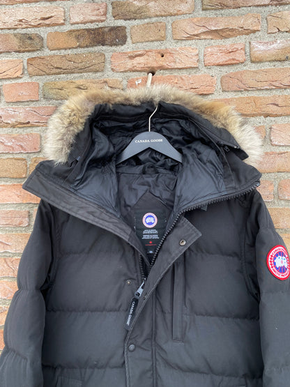 Canada Goose Carson Parka - M