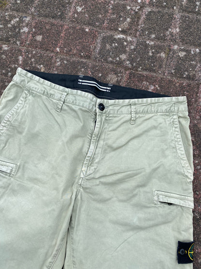 Stone Island Cargo Shorts - W36