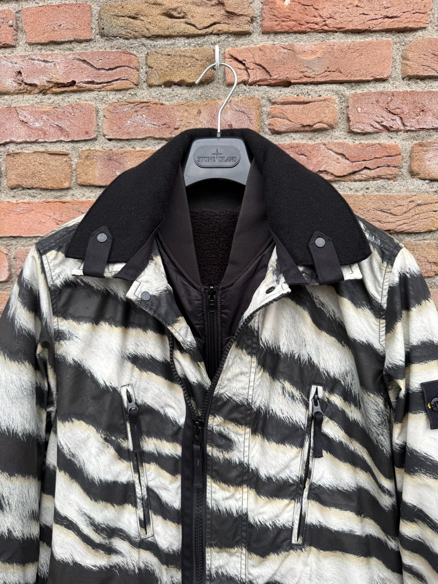 Stone Island White Tiger Camo 50 Fili Primaloft Jacket - L