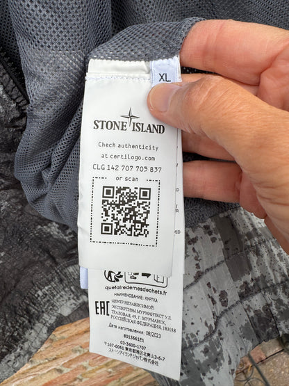 Stone Island Dissolving Grid Camo Jacket - XL