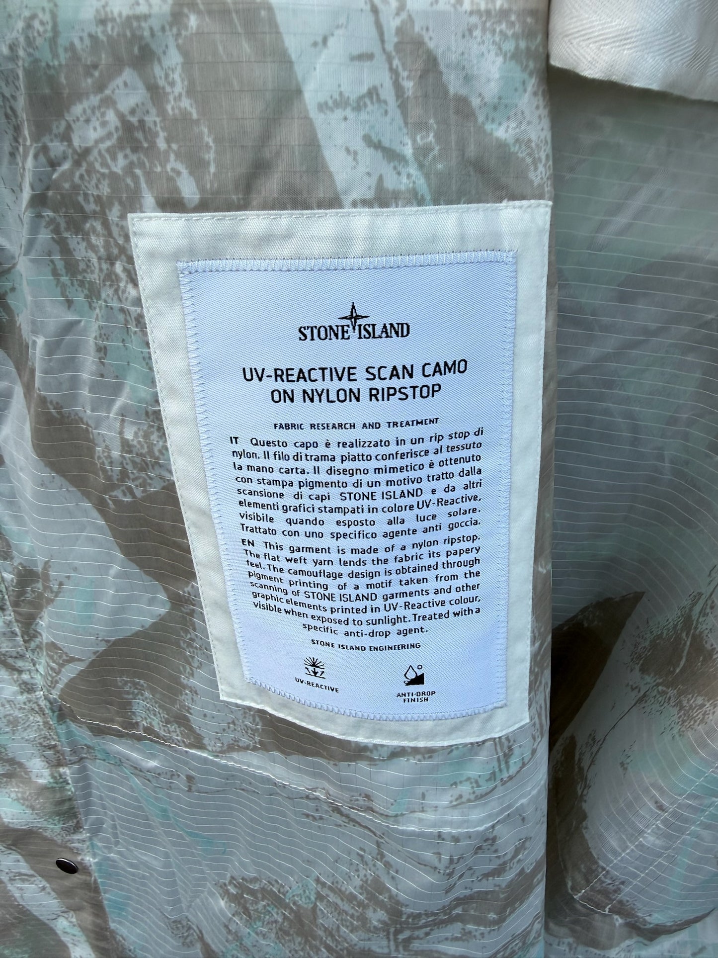 Stone Island UV-Reactive Scan Camo on Nylon Ripstop Jacket - L